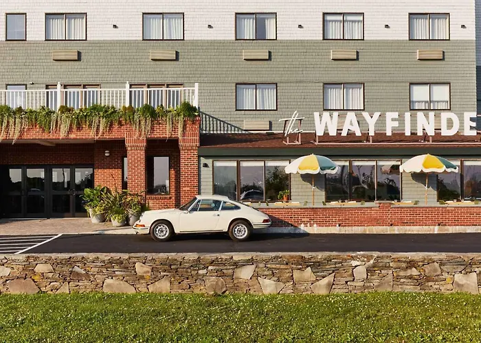 Wayfinder Newport